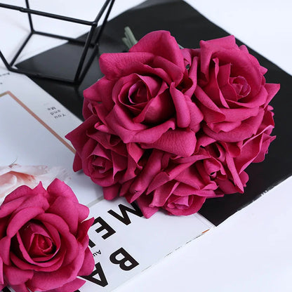 Rosas perfeitas para decoração suas pétalas parecem reais ao toque: Divine Rose Ensemble